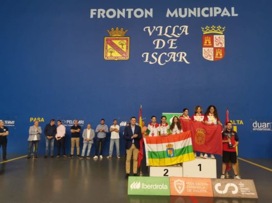 UXUE GÓMEZ BASURTO: campeona de España, en mano a parejas.